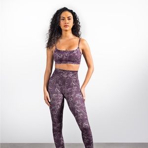 wonder light support bra by Stori